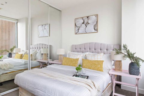 A Cozy 2BR Apt On Collins Near Flinders Station - Brisbane Tourism 0