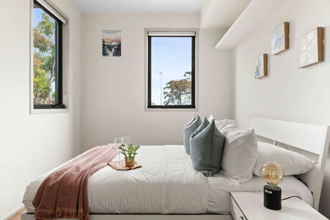 A Cozy & Modern Apt Near To Flemington Races - Brisbane Tourism 1