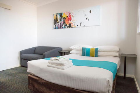 A Line Motel - Tourism Brisbane 4