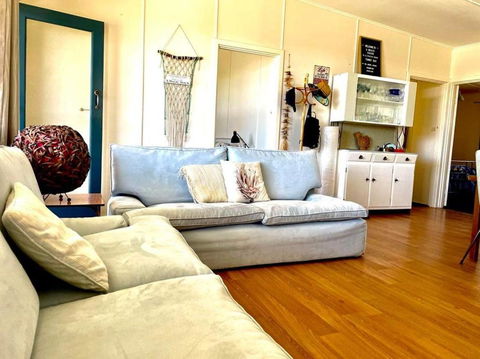 A Magic Shack - Relax, Recharge, Frolic & Fish - Tourism Brisbane 3