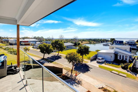 A Magnetic Retreat - Tourism Brisbane 4