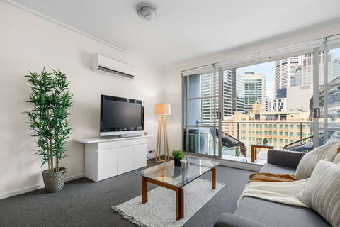A Modern Apt City Views Next To Darling Harbour - Brisbane Tourism 2