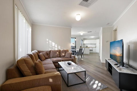 A Stones Throw - Tourism Brisbane 1