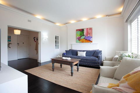 A Touch Of Pink, Bellevue Hill IH - Tourism Brisbane 1