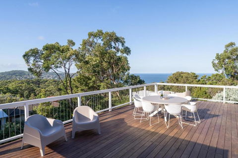 Aarini Cottage - The Ultimate Beachside Escape! - Brisbane Tourism 0