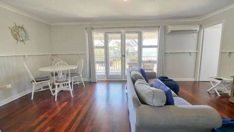 Abbey Beachviews With WiFi - Brisbane Tourism 2