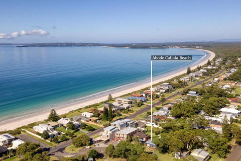 Abode Callala Beach Jervis Bay - 100m To Beach! - Brisbane Tourism 1