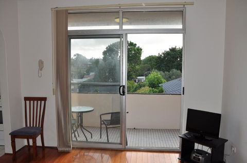 Accommodation Sydney Kogarah 2 Bedroom Apartment With Balcony - Tourism Brisbane 4