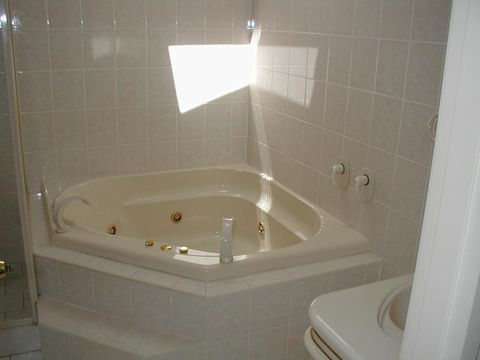 Accommodation Sydney North - Forestville 4 Bedroom 2 Bathroom Pet Friendly House - Tourism Brisbane 3