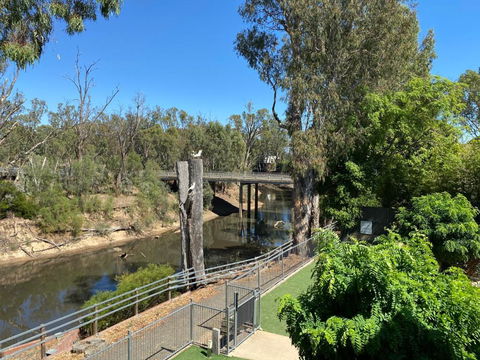 Adelphi Apartments 3 Or 3A - Downstairs 2 Bedroom Or Upstairs King Studio With Balcony - Brisbane Tourism 0
