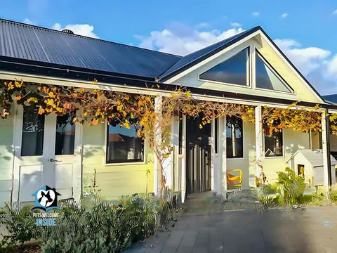 A Beautiful New Property, Walking Distance To The Beach In Esperance WA! - Tourism Brisbane 0