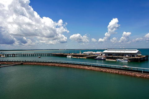 Absolute Waterfront - Tropical Aurora Top Floor Over The Water - Brisbane Tourism 1