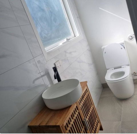 A Comfortable And Quiet 2bedroom House And A 1bedroom Bungalow - Brisbane Tourism 0