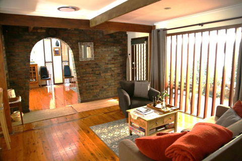 A Holiday Home For Every Season - Tourism Brisbane 0