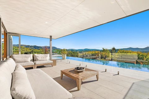 A Perfect Stay - The Springs - Brisbane Tourism 1