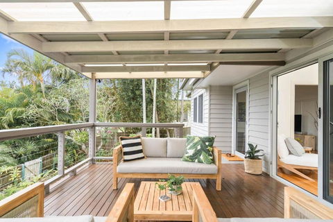 A Perfect Stay - The White Rabbit - Brisbane 4u 1