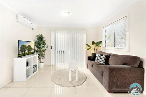 Aircabin - Oxley Park - Lovely & Comfy - 2 Beds - Brisbane Tourism 2