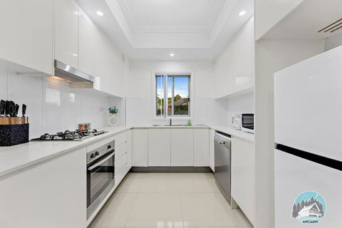 Aircabin - Wentworthville - 2 Beds Apt Free Park - Tourism Brisbane 3
