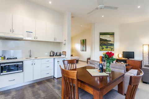 Aireys Inlet Getaway - Tourism Brisbane 1