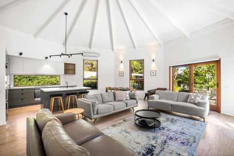 Aireys Inlet Getaway - Tourism Brisbane 3