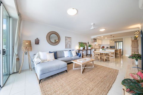 Airlie Sea View - Tropical Vibes Whitsundays - Tourism Brisbane 1