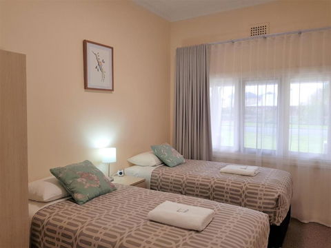 Albany Holiday Units - Brisbane Tourism 4