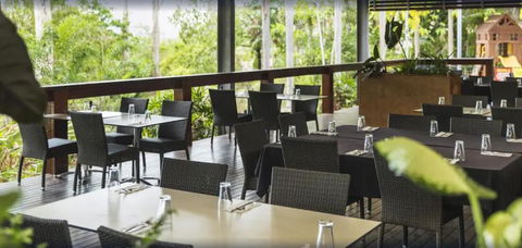 Albatross Bay Resort - Tourism Brisbane 3