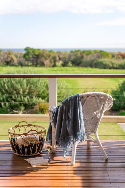 Aldinga Bay Bungalow Ocean View Retreat - Tourism Brisbane 1