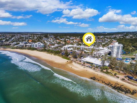 Alex Heads Beachfront Resort 2 Bedroom Apartment - Tourism Brisbane 1