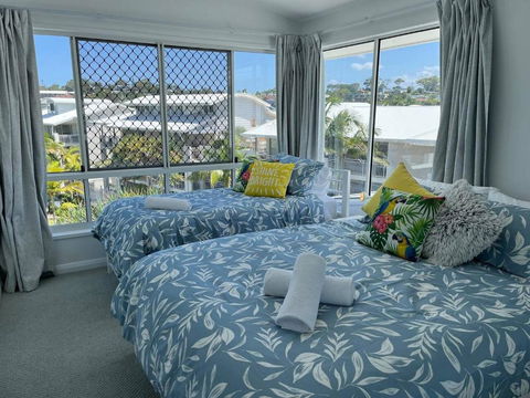 Alex Heads Beachfront Resort 2 Bedroom Apartment - Tourism Brisbane 2