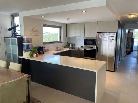 Alex Beachfront 3 Brm Apartment - 9th Floor - Brisbane Tourism 3