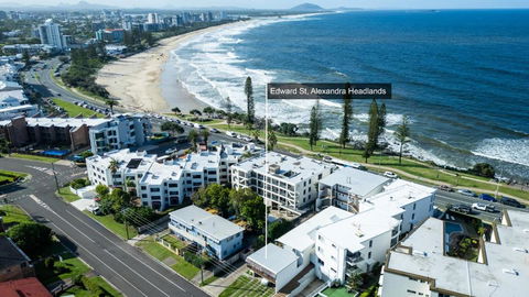 Alex Beachside Pet Friendly 2 Bed Apartment - Brisbane Tourism 0