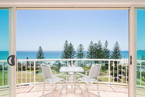 Alex Seaside Resort - Brisbane Tourism 0