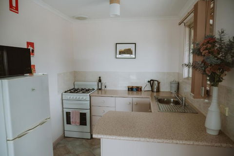 Alkoomi Chalets - Tourism Brisbane 3