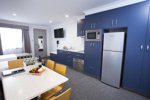 Altitude Motel Apartments - Tourism Brisbane 4