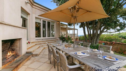 Alton House By Wine Coast Holidays - Brisbane Tourism 4