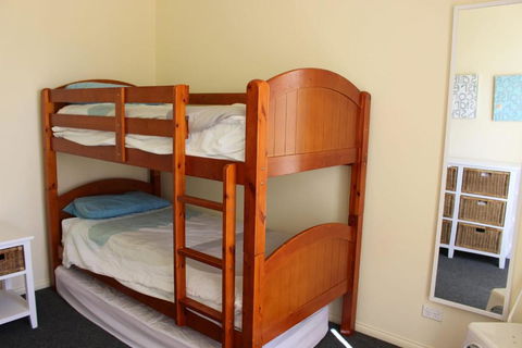 Alton Seas 67 Hargreaves Rd Middleton - No Linen Included - Brisbane Tourism 2