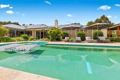 Amaroo Luxury Family Resort Mornington Peninsula - Tourism Brisbane 0