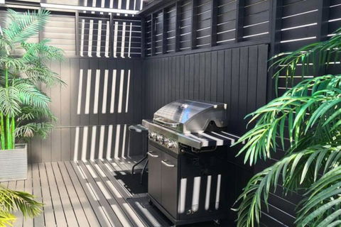 AMAZING 5-Star WATERFRONT RETREAT ON THE RIVERWALK - Brisbane Tourism 2