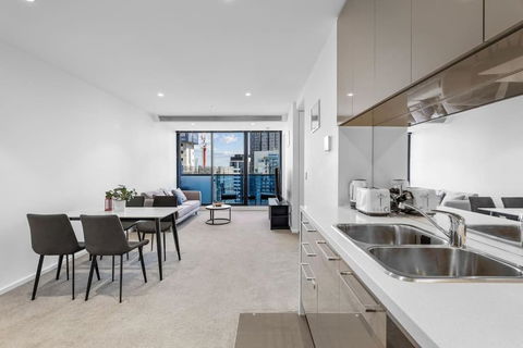 Amazing Bay Views & Spacious In Southbank 2B2B1C - Tourism Brisbane 4