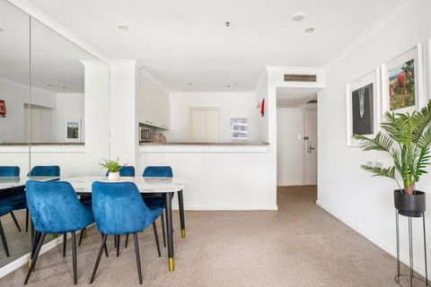 Amazing Sydney Apartment With Pool, Gym And Sauna - Tourism Brisbane 2