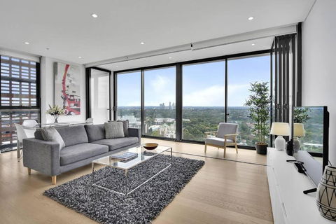 Amazing Two Bedroom St Leonards ATC62010 - Brisbane Tourism 0
