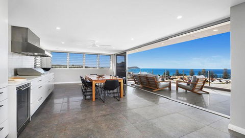 Amazing Views And Short Walk To Beach - Brisbane Tourism 2