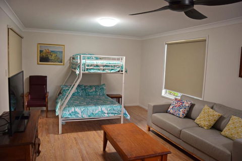 Amberlee House - Bring Your Own Linen - Tourism Brisbane 3