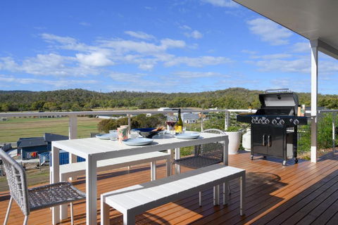 Ambience, A Stunning Holiday Retreat! - Tourism Brisbane 2
