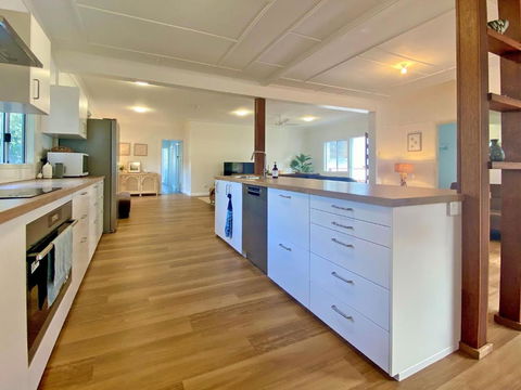 Amity Ohana - Tourism Brisbane 1