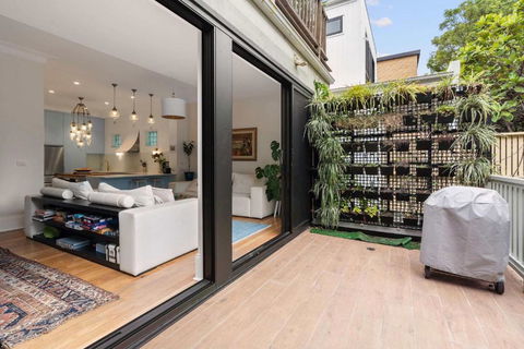 Amore Beachside Bliss In Bondi Beach - Brisbane Tourism 0