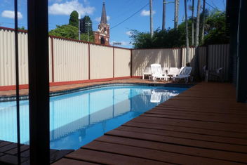 Annerley Motor Inn with Tourism Brisbane