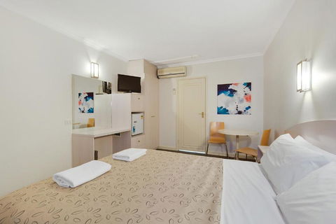 Alexander Motor Inn - Tourism Brisbane 3