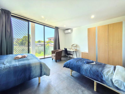 Aircon And Private Bathroom Walk To Train Station With Free Wifi Kitchen And Laundry - Brisbane Tourism 2